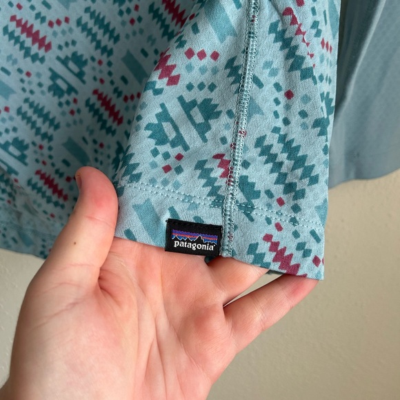 NWT Patagonia Capilene Midweight Cool to Cold Base Layer Icefall Blue Small $59 - Picture 6 of 9
